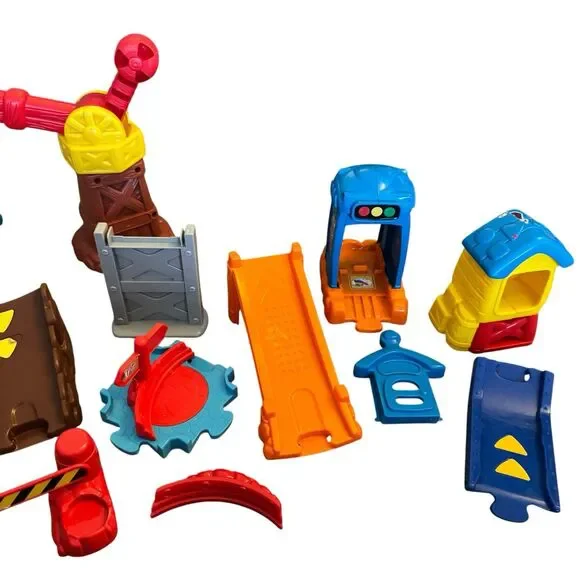 VTech Go! Go! Smart Wheels HUGE 80+ Pc Lot Train‎ Crane Tracks Construction - Picture 13 of 15